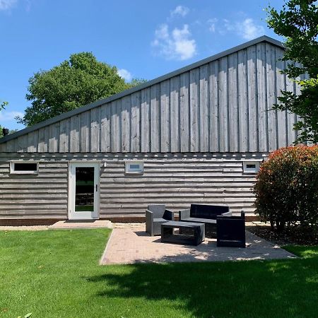 Karibu de Stallen  Daarle Exterior foto