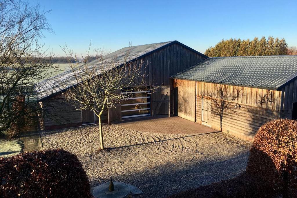 Karibu de Stallen  Daarle Exterior foto